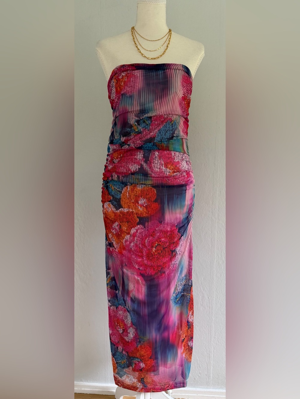 NWT Anthropologie Vibrant Pink Floral Strapless Ruched Maxi Dress Medium $168